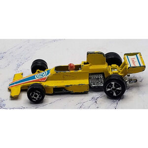 Yatming #1311 Yellow Lola T370 Formula 1 Indy 1/64 Vintage Diecast